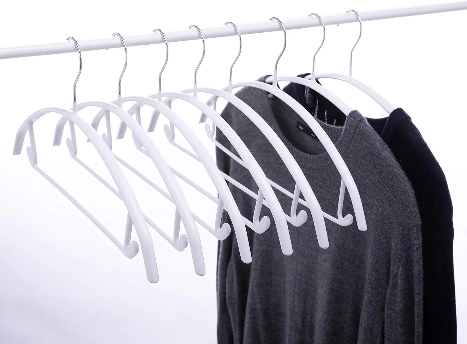 16.5 Inch Pack of 20 White No Shoulder Bumps Non-Slip Rubber Coating Contour Metal Hangers, Sweater Hanger, Suit Hanger with Pants Bar