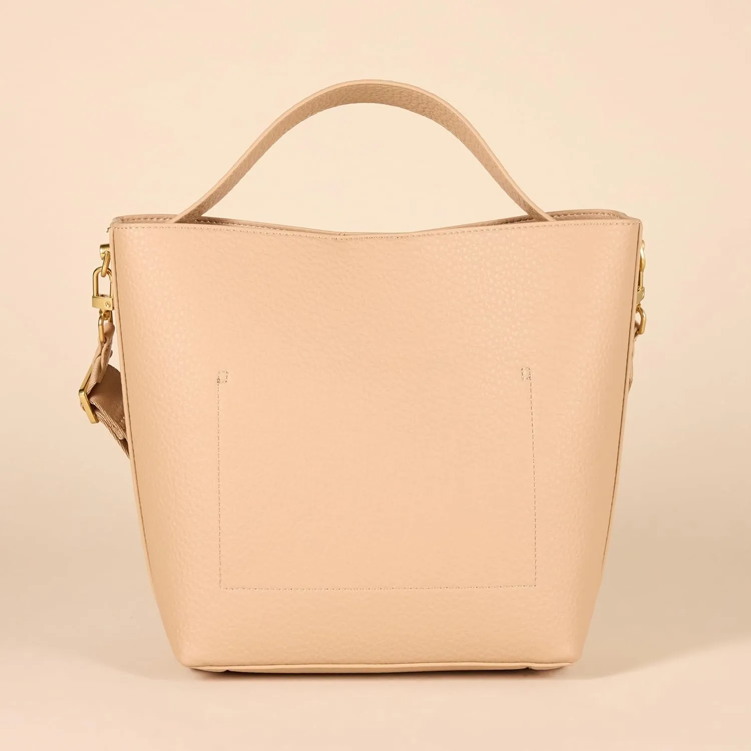 Amazon Essentials Women's Soft Bucket Bag