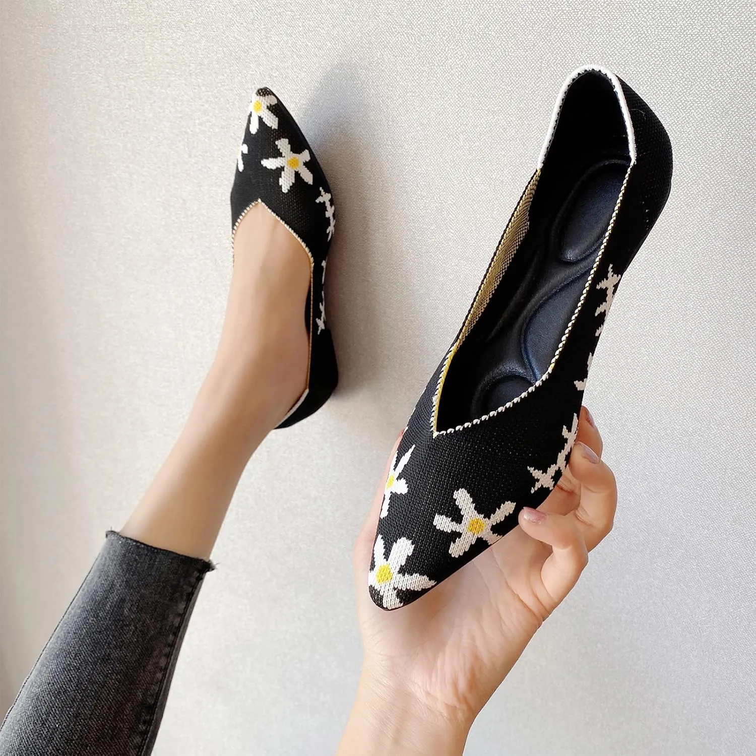 AOQUNFS Women's Ballet Flats Slip On Casual Pointed Toe Knit Flats Dressy Soft Walking Flats Shoes for Daily