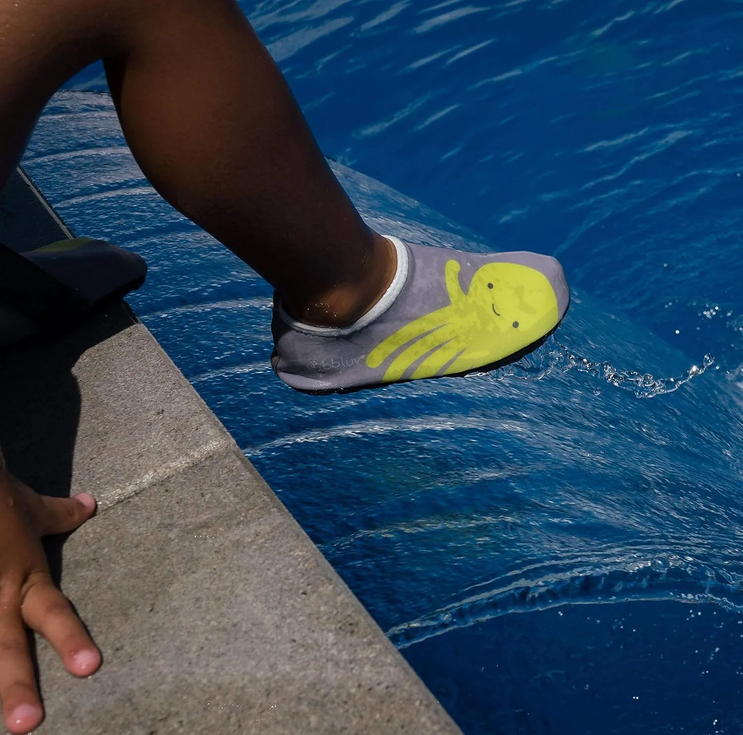 bblüv - Shoöz - Kids Unisex Protective Water Shoes for Beach or Pool