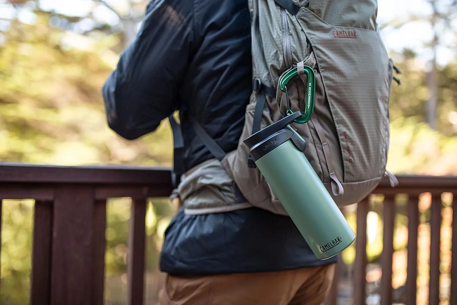 CamelBak Forge Flow Coffee & Travel Mug, Insulated Stainless Steel - Non-Slip Silicon Base - Easy One-Handed Operation - 20oz, Dusk Blue