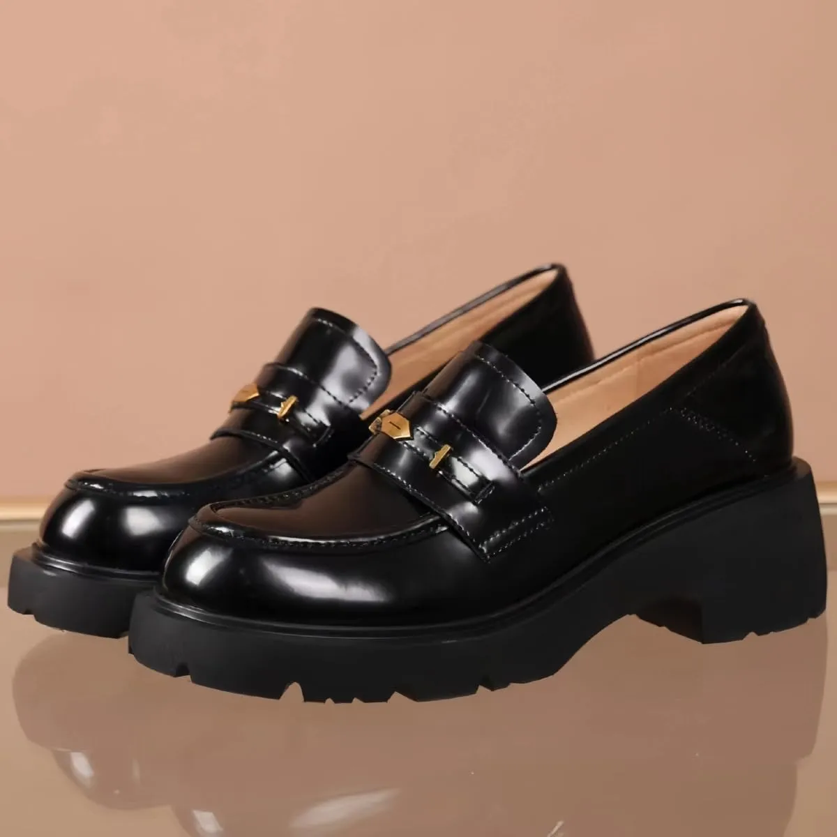 Comfort Women's Leather Loafers Closed Round Toed Waterproof Platforms Chunky Block Heels for Women Office Dress Casual Shoes