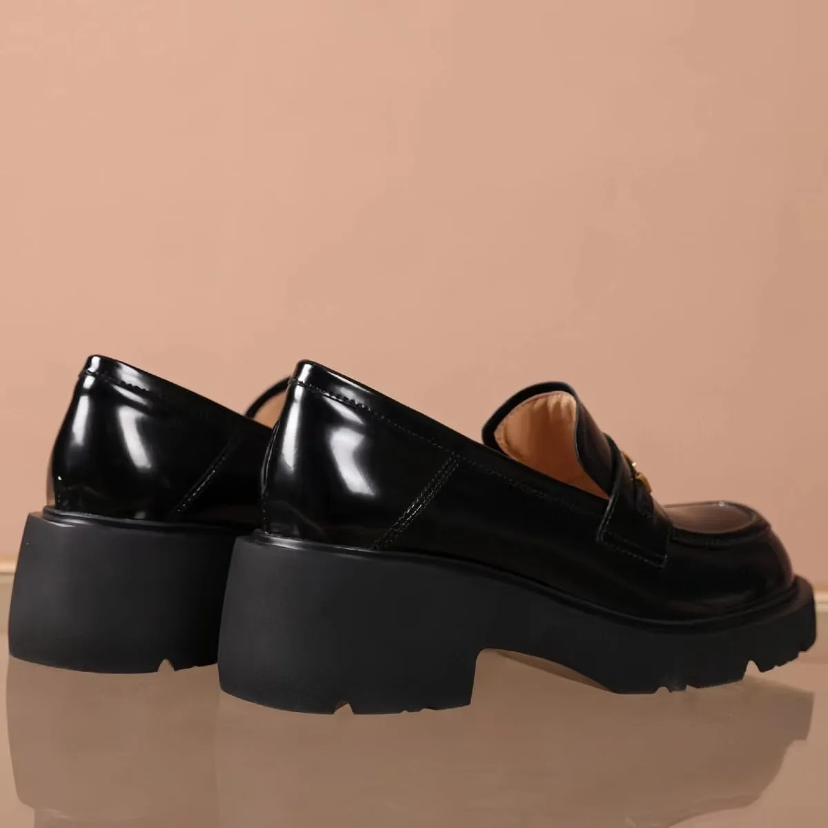 Comfort Women's Leather Loafers Closed Round Toed Waterproof Platforms Chunky Block Heels for Women Office Dress Casual Shoes