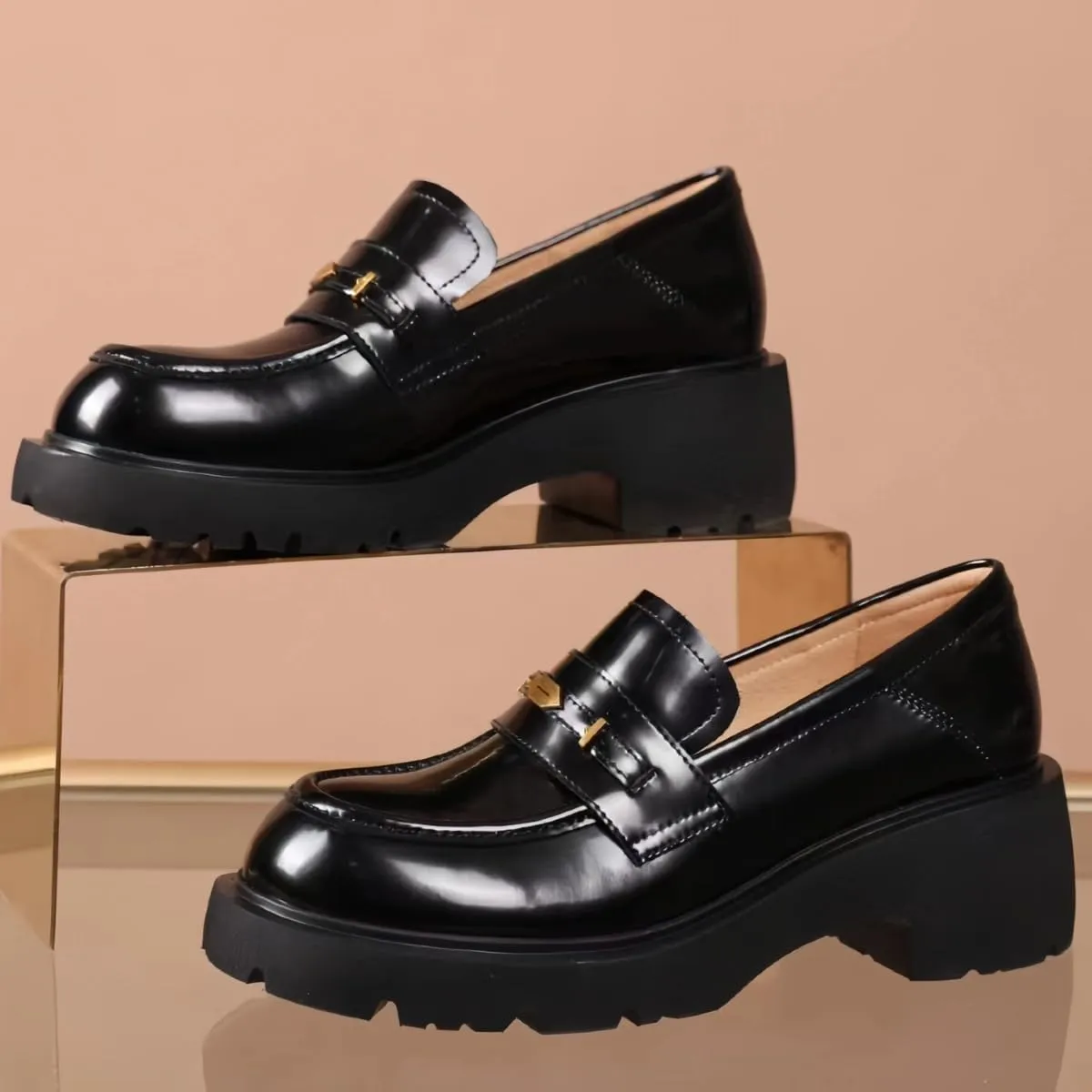 Comfort Women's Leather Loafers Closed Round Toed Waterproof Platforms Chunky Block Heels for Women Office Dress Casual Shoes