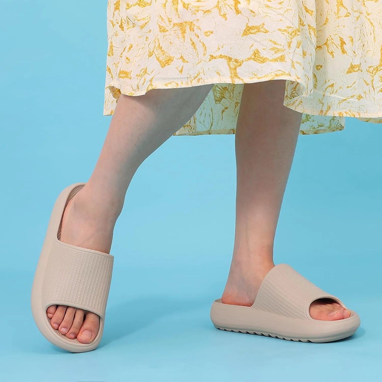 Comwarm Cloud Slide Sandals for Women Men Ultra Comfort Recovery Pillow Slippers Soft Summer Beach Shoes with Low Arch Support