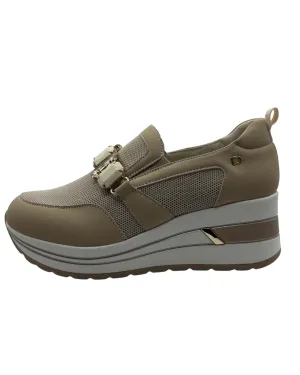 Donna Serena Beige Wedged Loafer