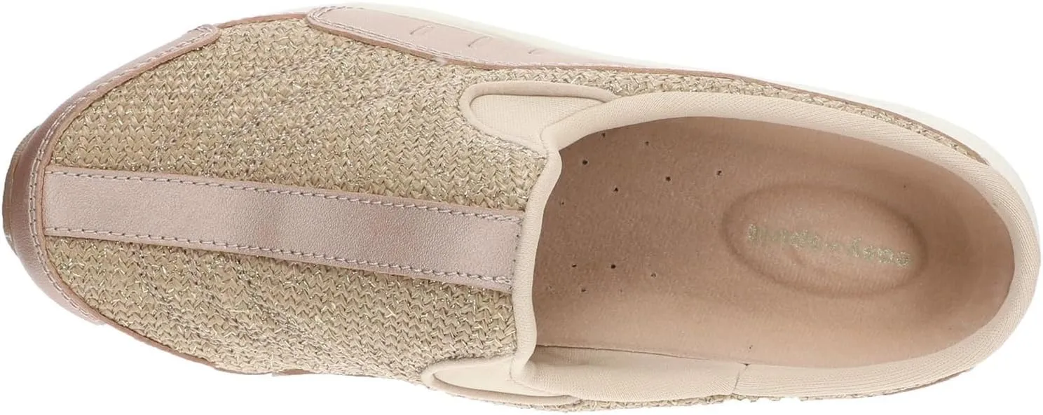Easy Spirit Women's Traveltime 706 Clog