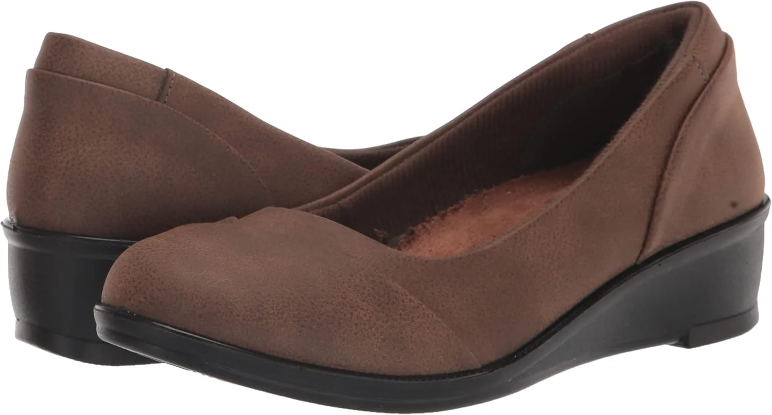 Easy Street Women's Bernice Sneaker