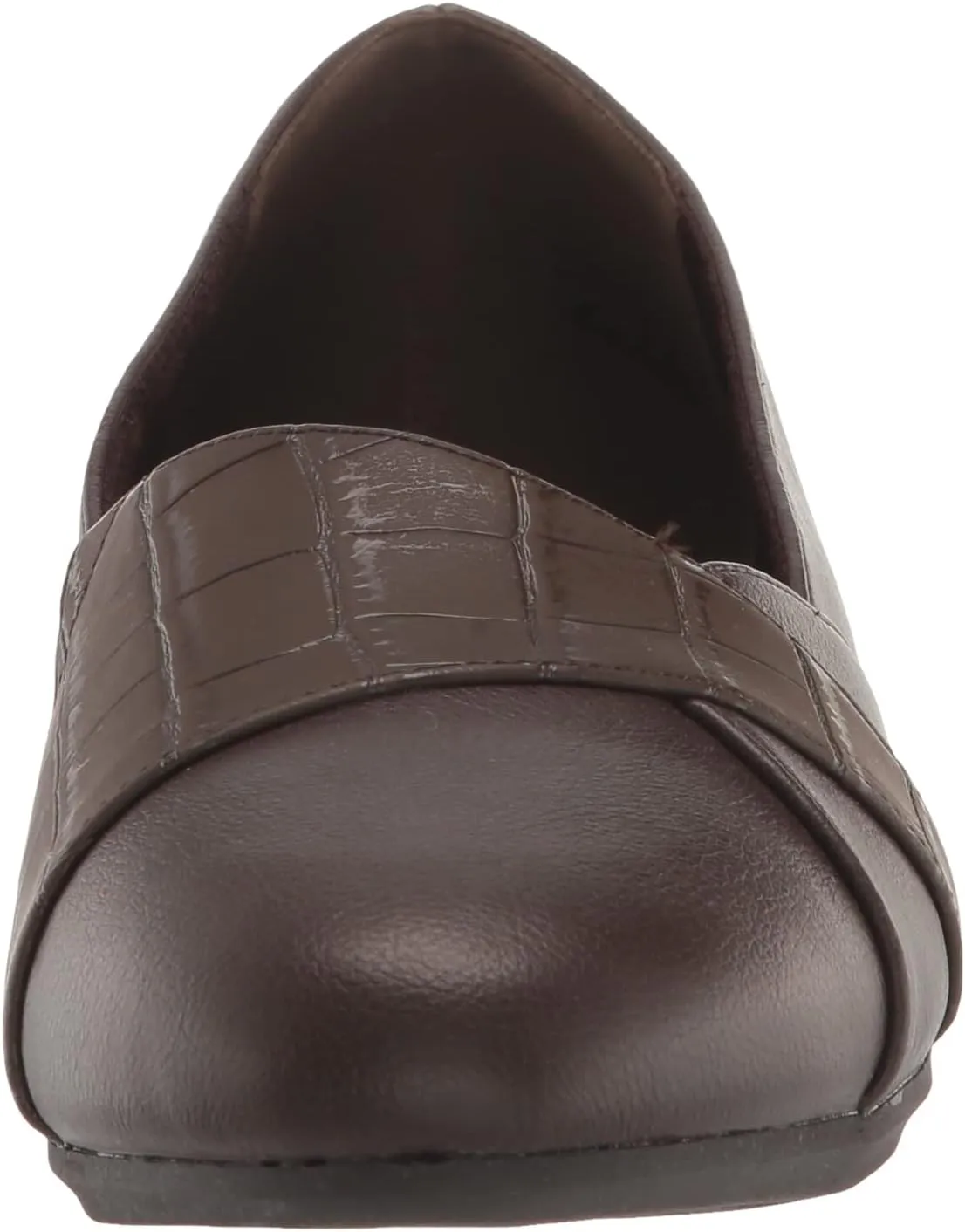 Easy Street Women's Bessie Sneaker