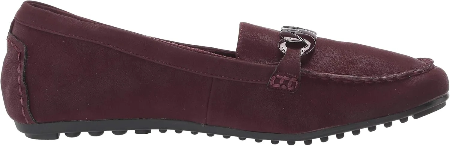 Easy Street Women's Flat Sneaker