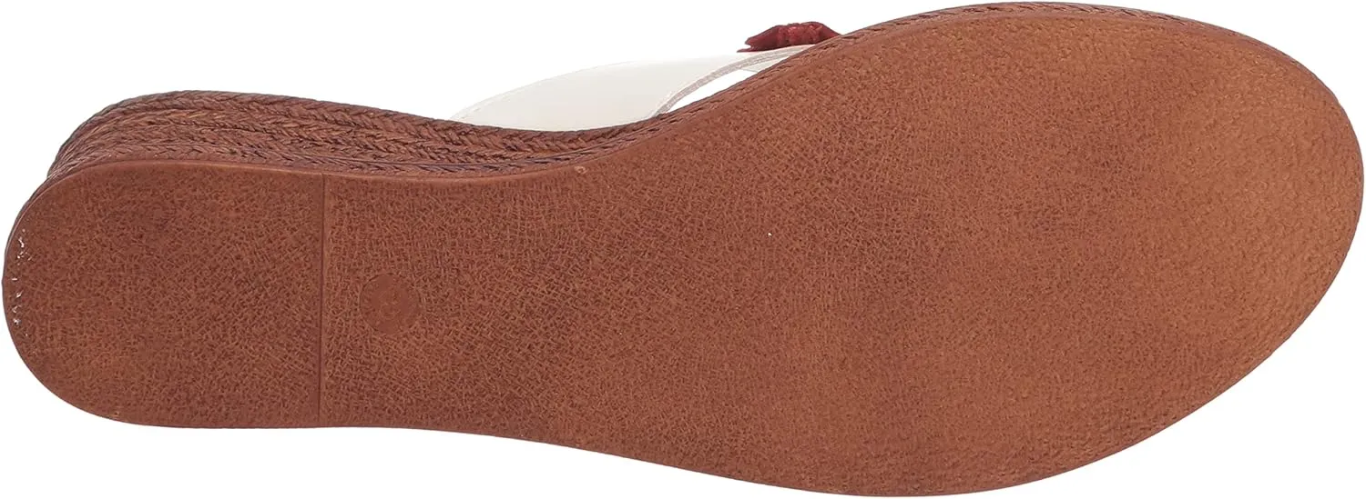 Easy Street Women's Giordana Wedge Sandal