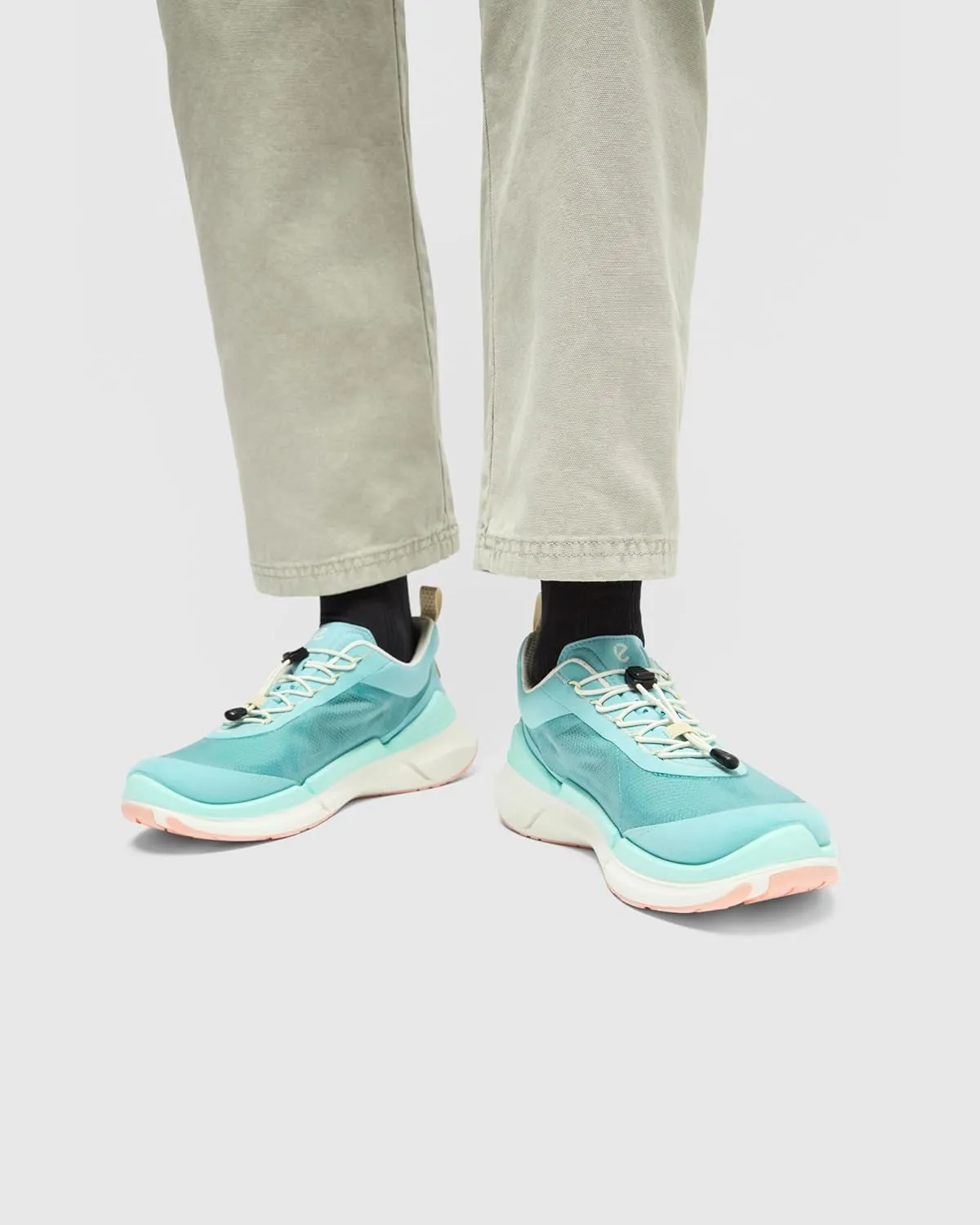 ECCO Women's Biom 2.2 Breathru Cross Trainer