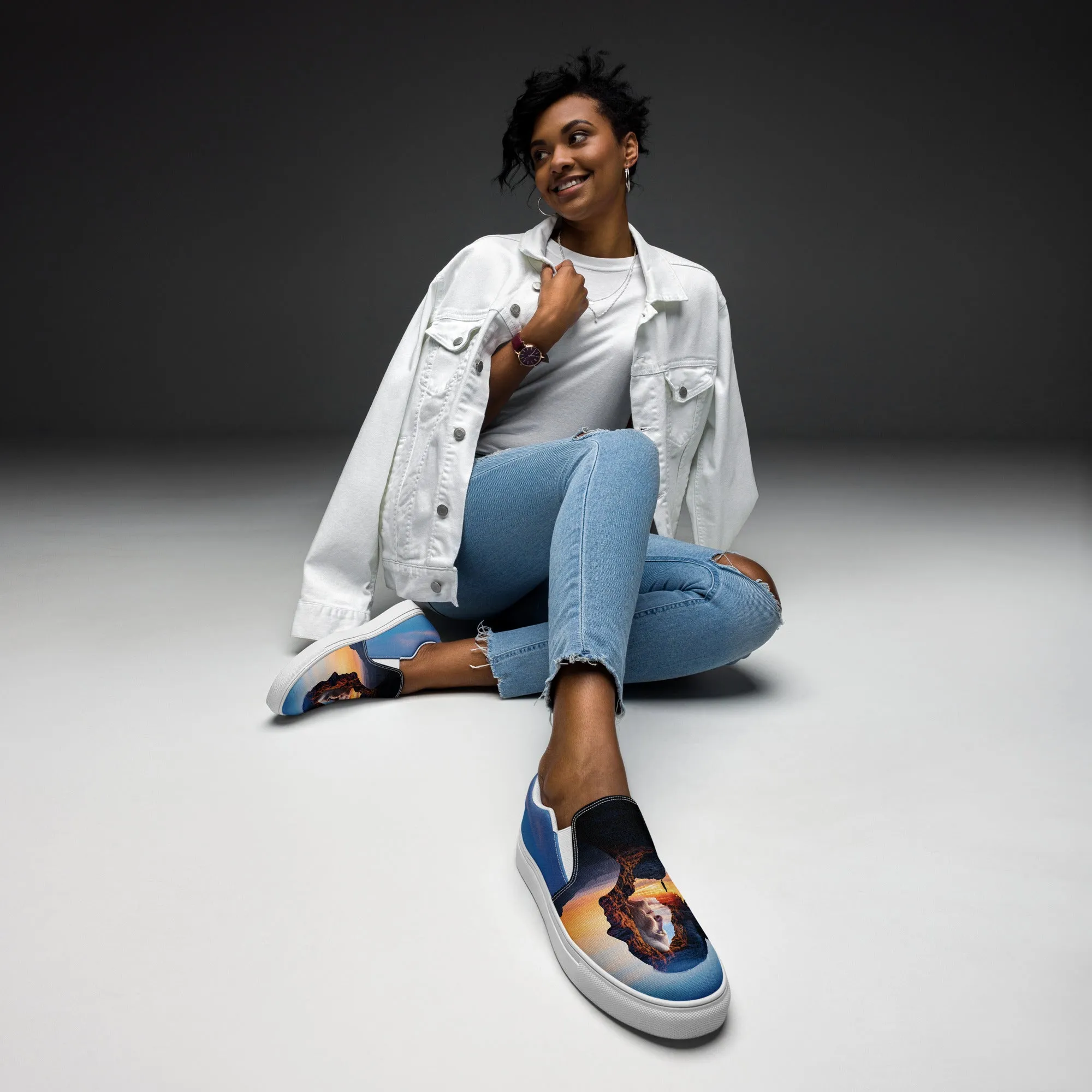 Echoes of Strength Women’s slip-on canvas shoes