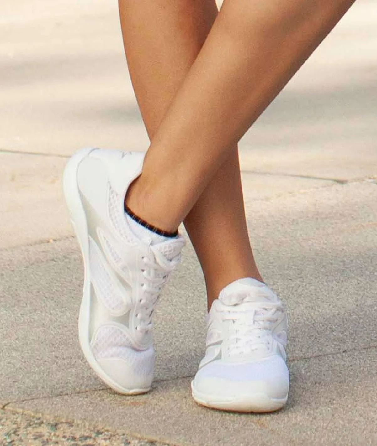 GK Spotlight Cheerleading Shoe - Girls White Cheer Shoes