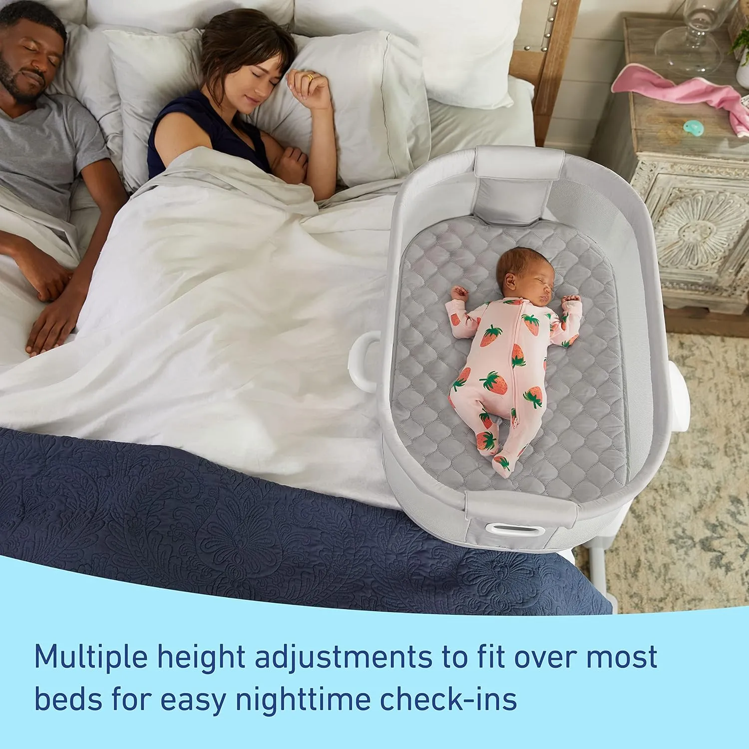 Graco® DreamMore™ Bedside Bassinet Deluxe with Calming Motion, Skyler