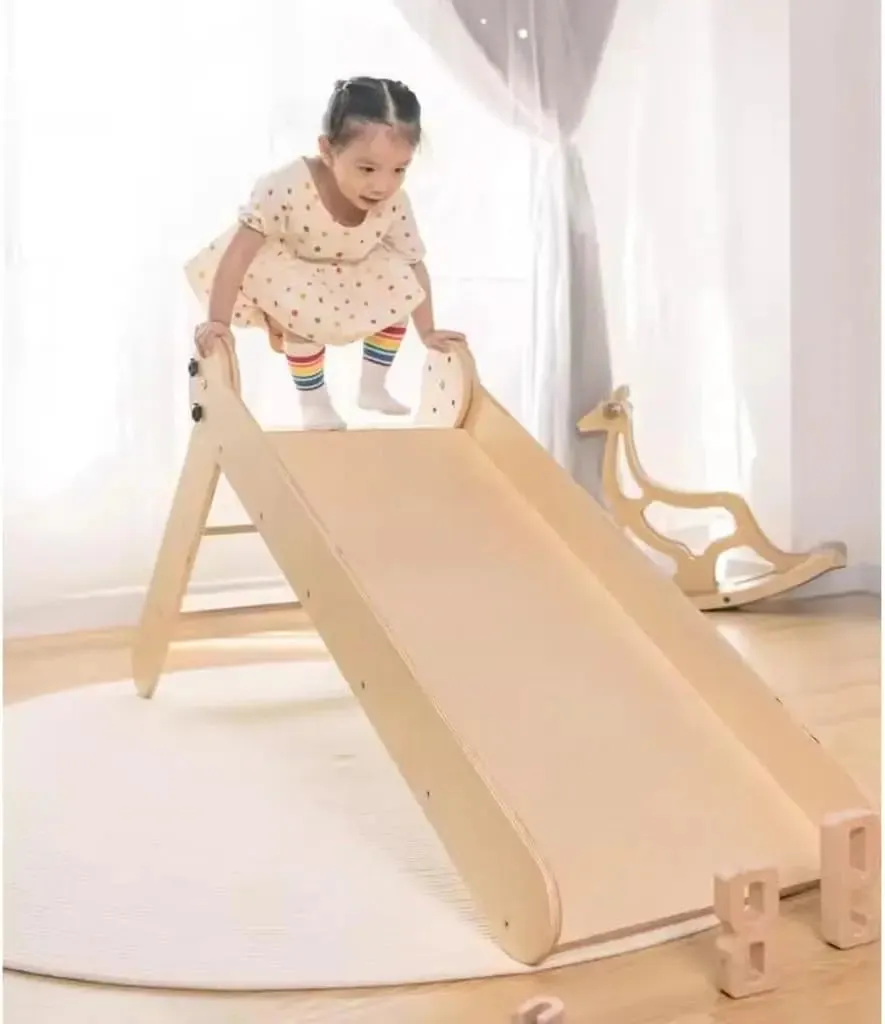 Isla Slide with Art Easel