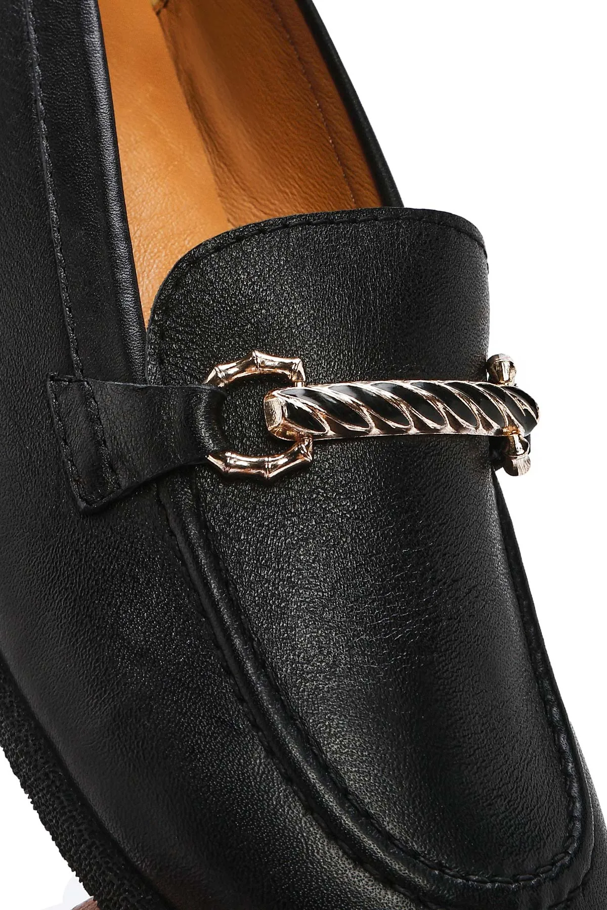 Kadın Siyah Tokalı Deri Loafer