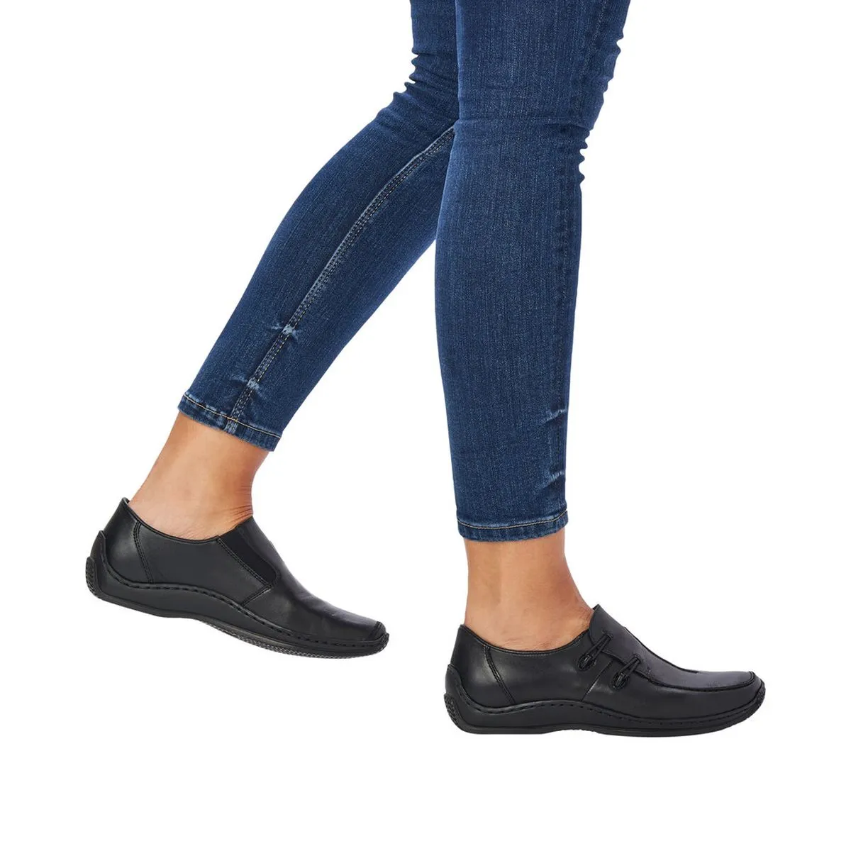 L1752 Women's Slip On