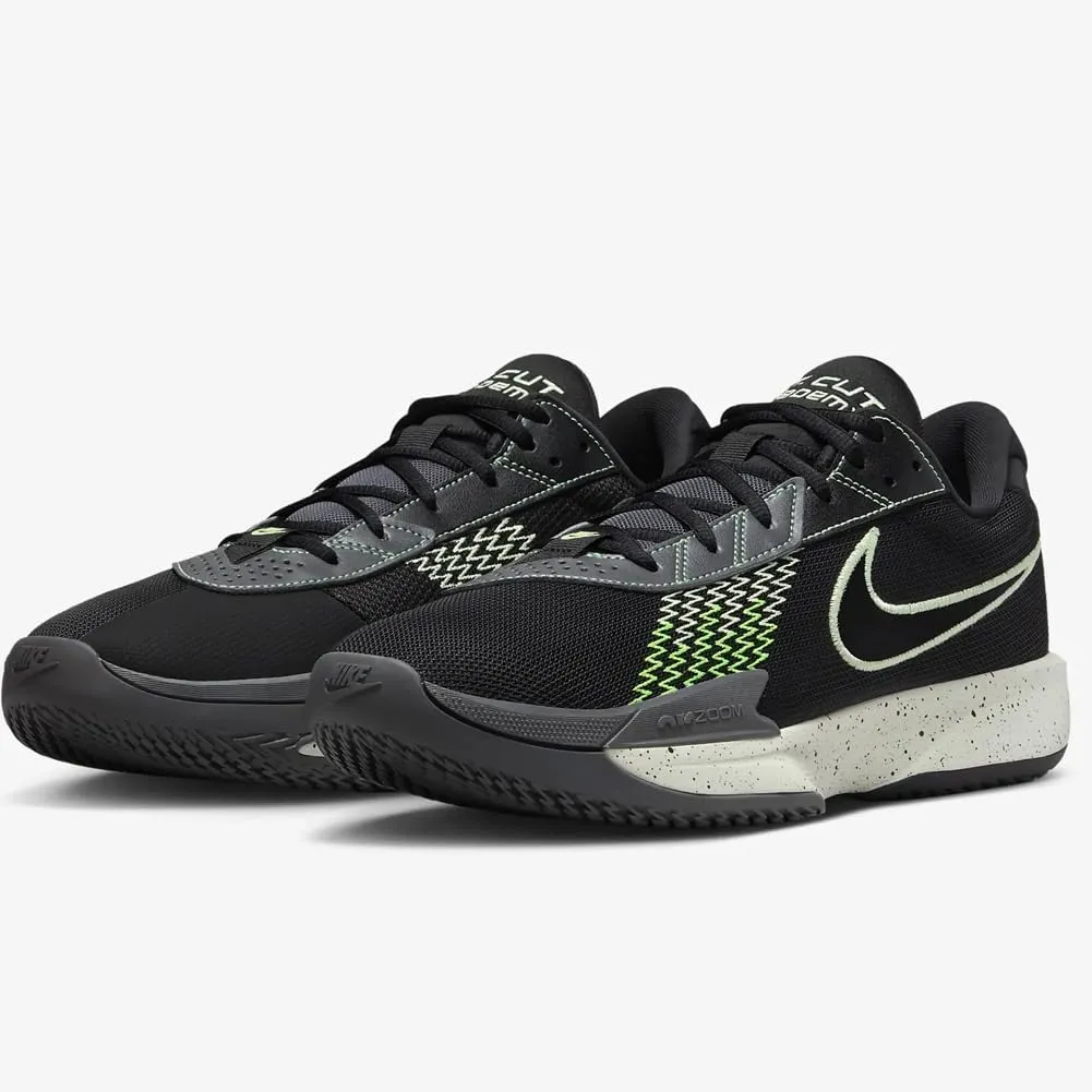 Nike Men's Basketball Shoe