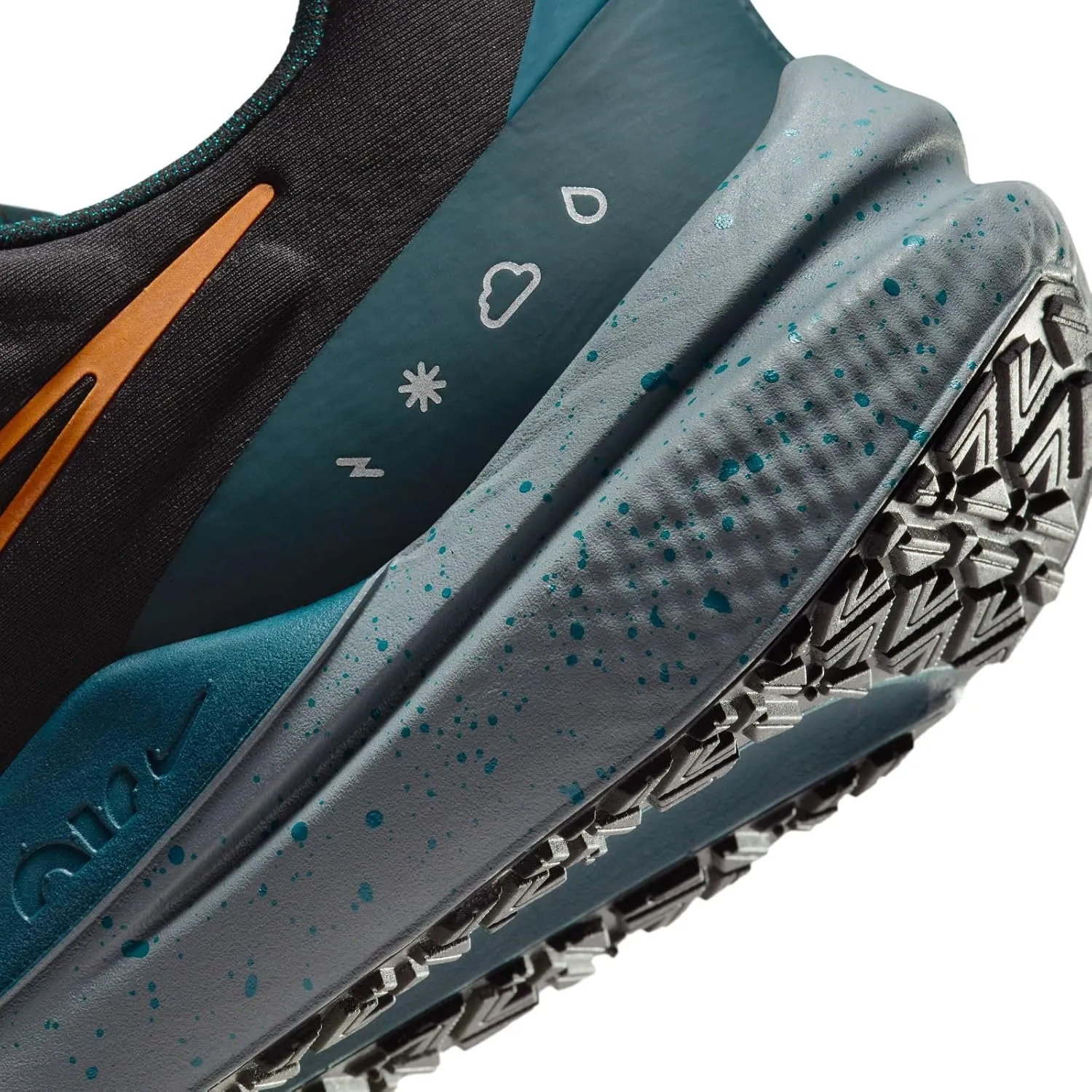 NIKE Men's Running Shoe