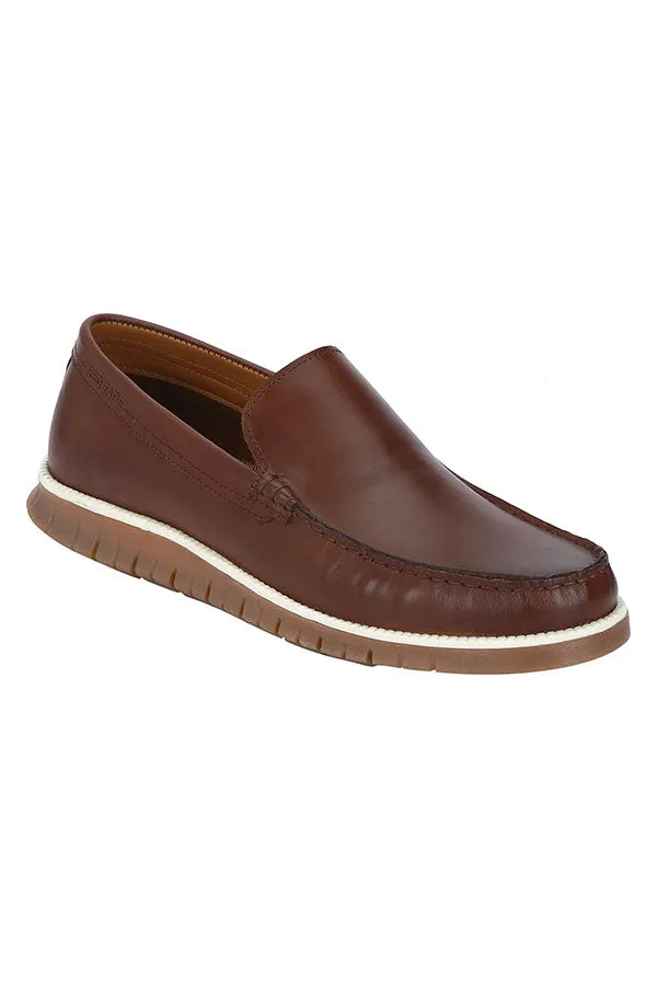 RedTape Men Black Loafers