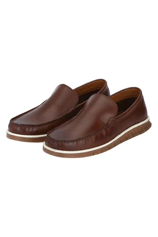 RedTape Men Black Loafers