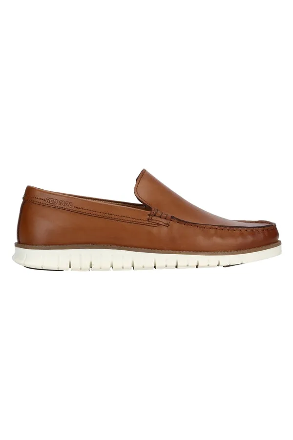 RedTape Men Black Loafers