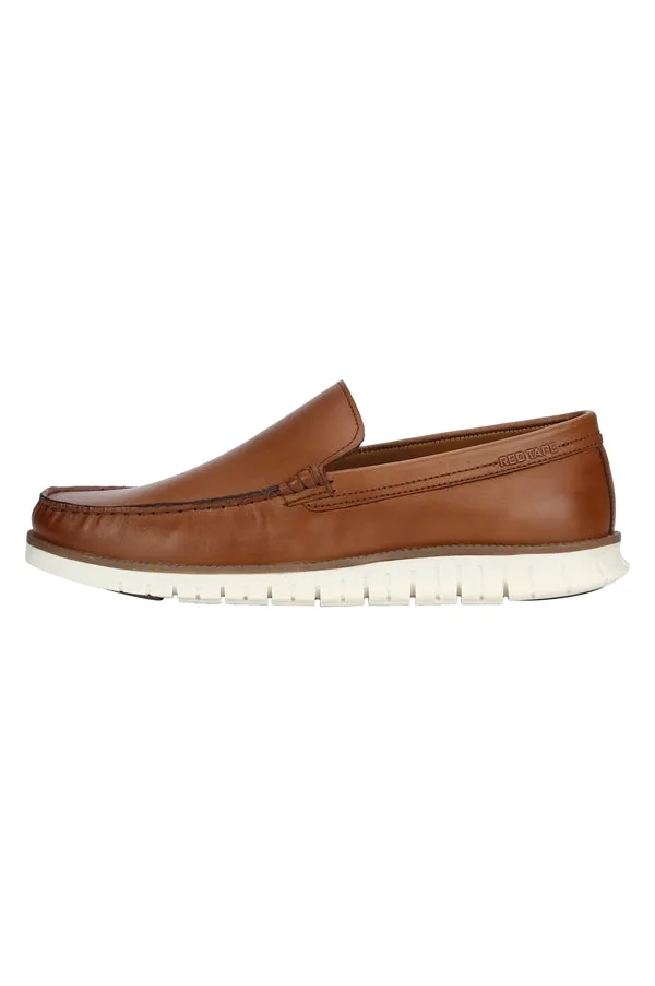 RedTape Men Black Loafers