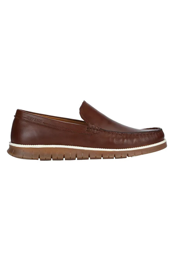 RedTape Men Black Loafers