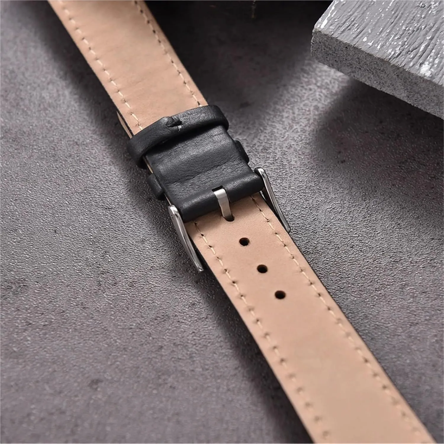 Universal Leather Watch Bands 20mm 22mm Vintage Watch Strap Wristband Accessories