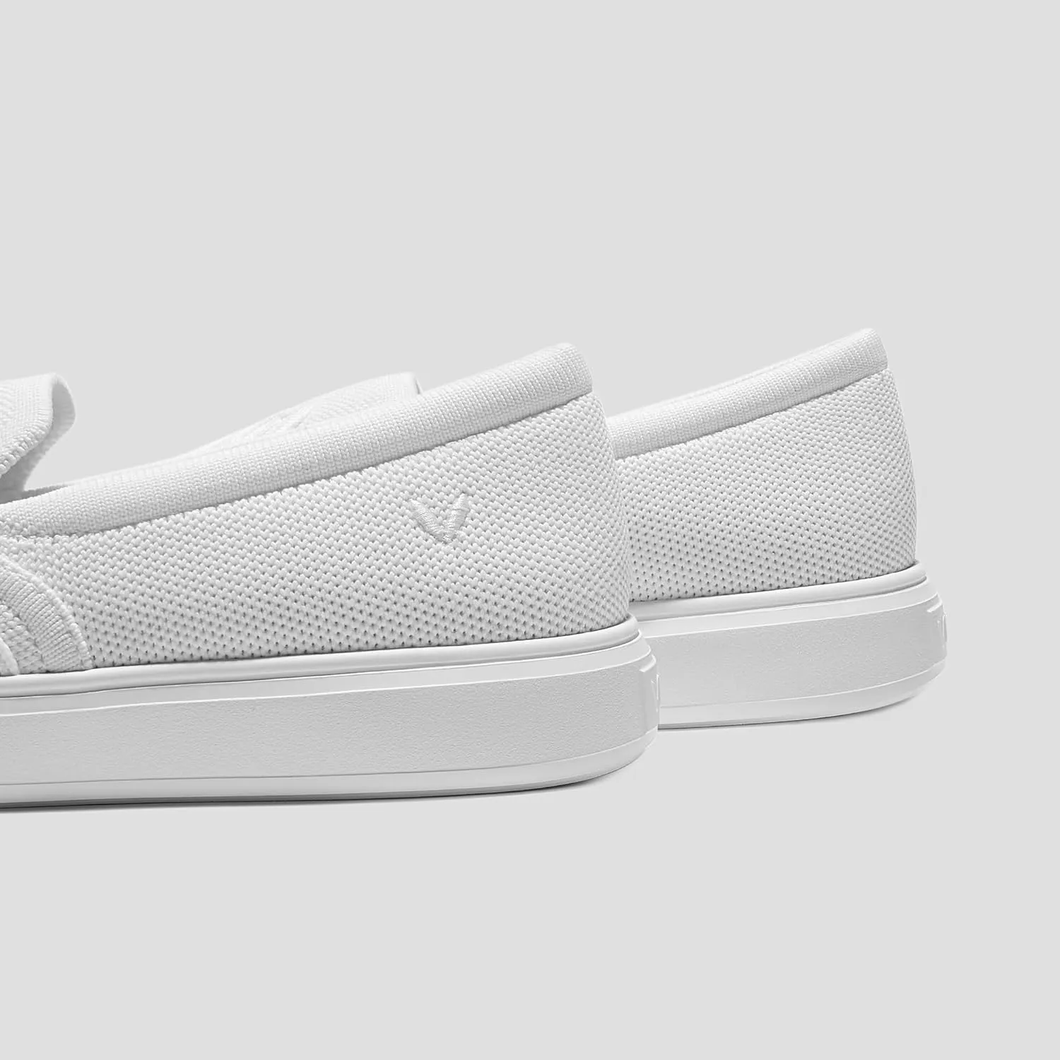 VIVAIA V-Tune Classic Slip-On Easy-to-wear Unisex Sneakers