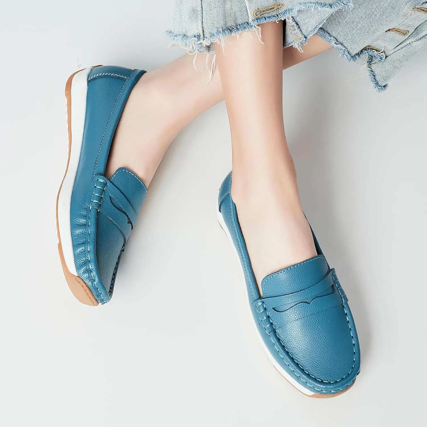 Women's Loafers Moccasin Casual Slip On Flat Shoes Comfortable Leather Driving Loafers Lightweight Nurse Work Shoes