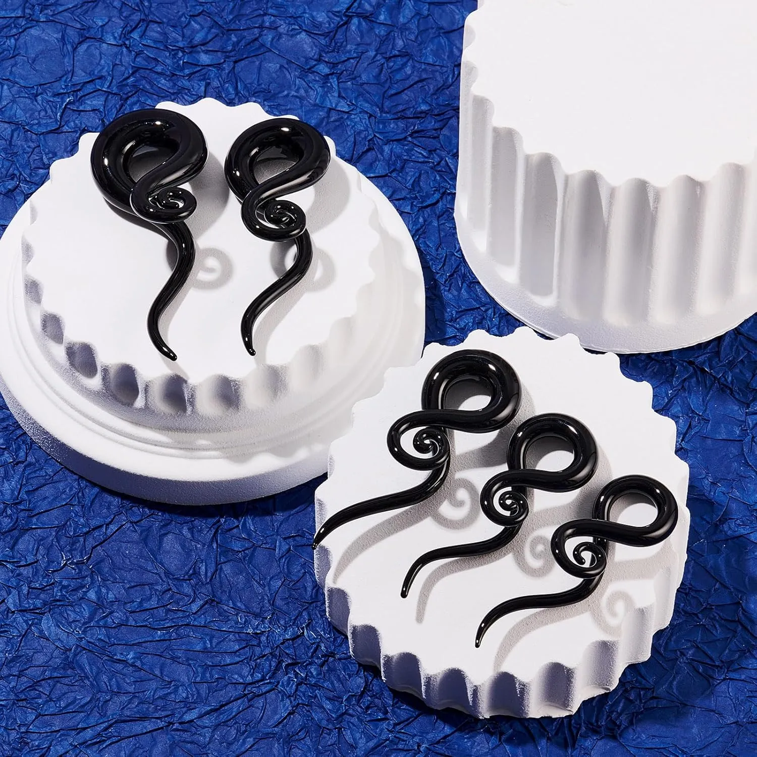 YOFANST 2pcs Glass Ear Tapers Plugs 4G-14mm Multi-Colors Twist Handmade Spiral Gauges Piercing Jewelry